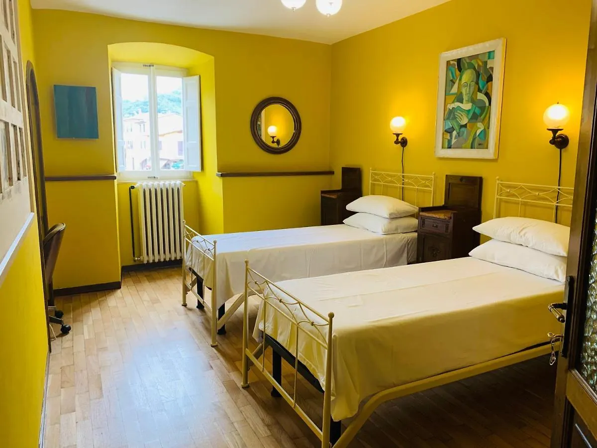 Casa Robina Apartment Barga Italy